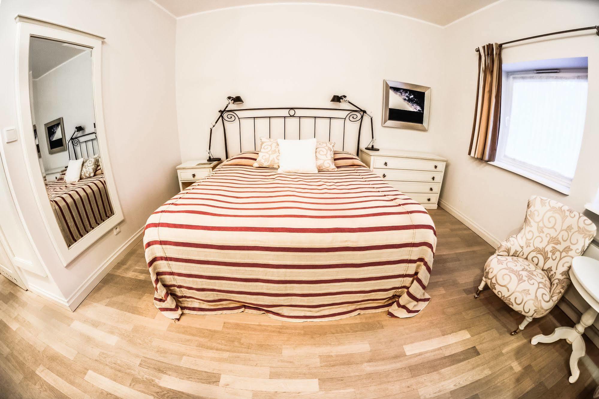 グダニスク Oliwska Dolina Bed & Breakfast エクステリア 写真
