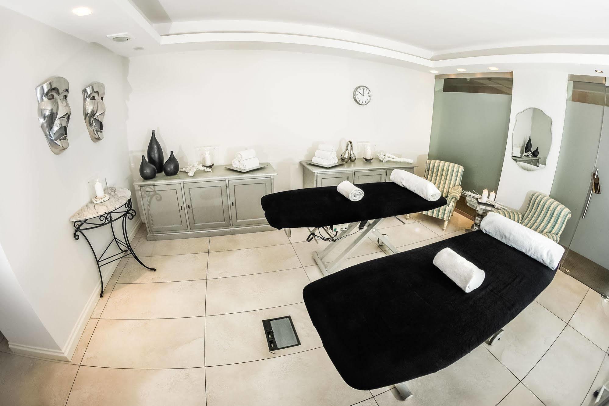 グダニスク Oliwska Dolina Bed & Breakfast エクステリア 写真